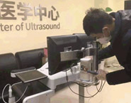 全國(guó)首例！浙江省人民醫(yī)院利用5G網(wǎng)絡(luò)和超聲機(jī)器人完成新冠肺炎疑似患者遠(yuǎn)程超聲檢查